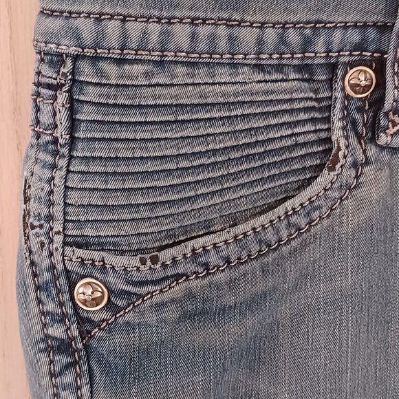 Rock Revival Gia Jeans Size 30 Low-Rise Distressed Thin Stretch Denim Light Wash - Picture 9 of 13